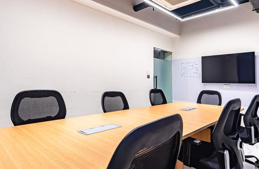 Lets Work Raheja Plaza